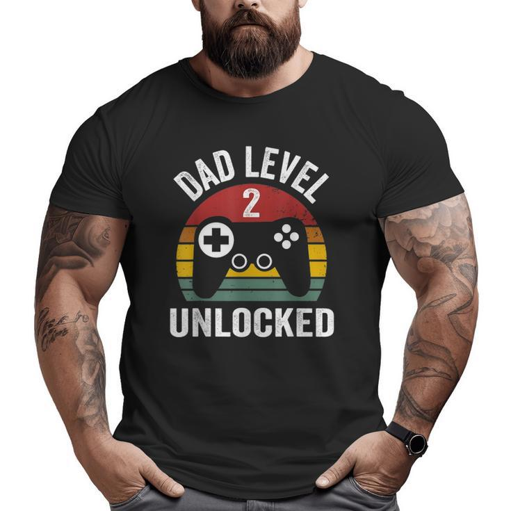 Mens New Dad Dad Level 2 Unlocked For 2 Kids Gaming Big and Tall Men T-shirt