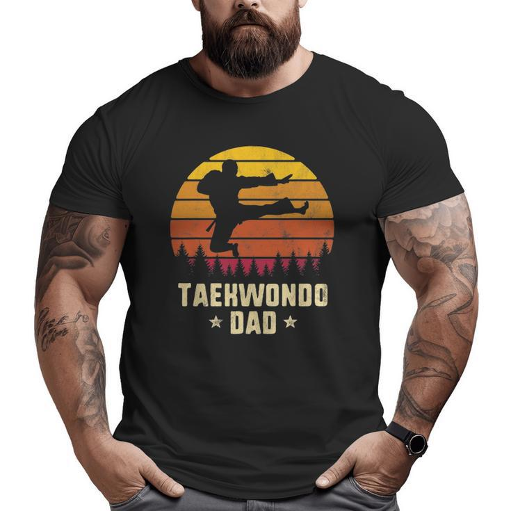 Mens Retro Vintage Taekwondo Dad Martial Art Big and Tall Men T-shirt