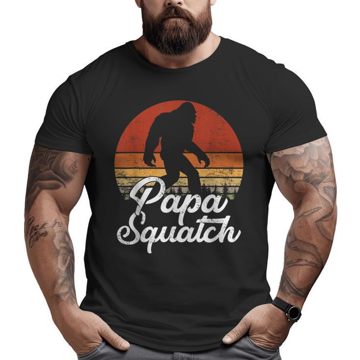 Papa Squatch Dad Bigfoot Sasquatch Vintage Retro Fathers Day Big and Tall Men T-shirt