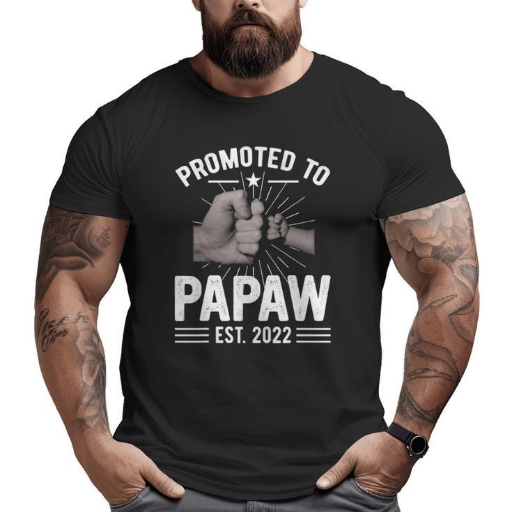 Vintage Promoted To Papaw 2022 Fathers Day New Grandpa Big and Tall Men T-shirt