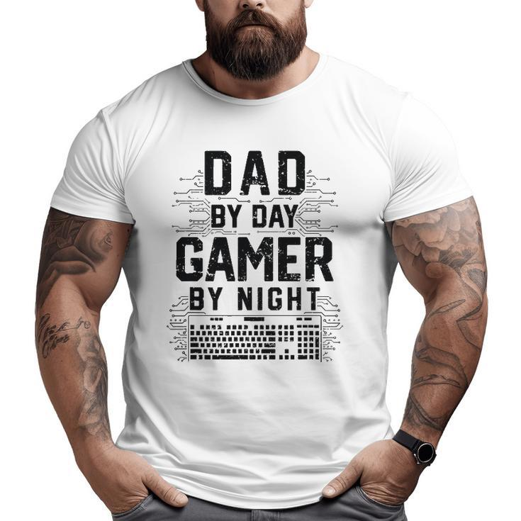 Mens Dad By Day Gamer By Night Father's Day Gaming Big and Tall Men T-shirt