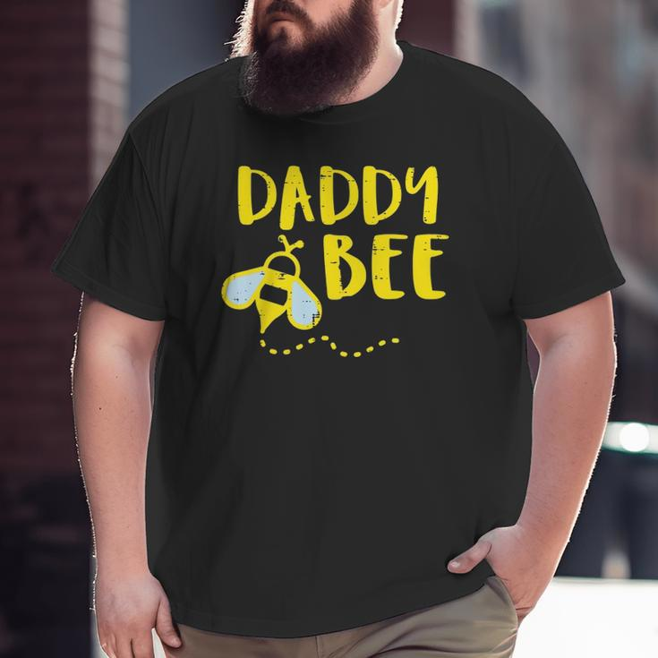 Mens Daddy Bee Family Matching Beekeeping Dad Papa Men Big and Tall Men T-shirt