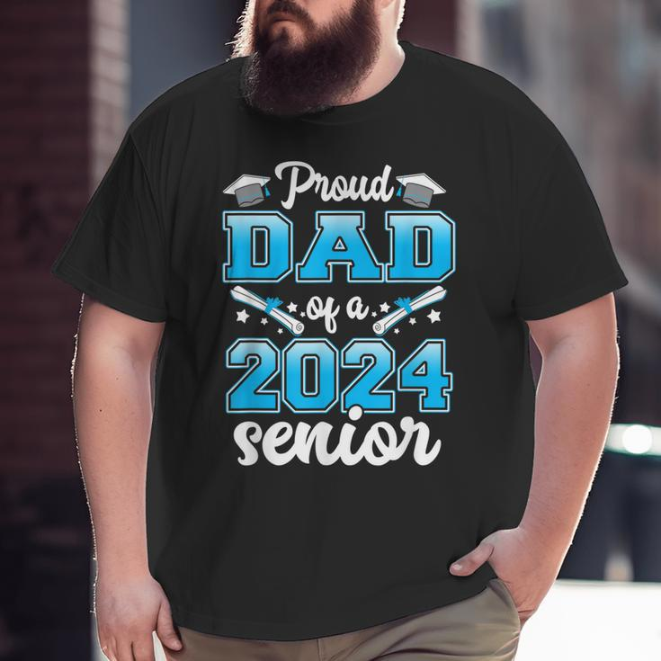 Proud Dad Of A Class Of 2024 Senior Heart Graduation Big and Tall Men T-shirt