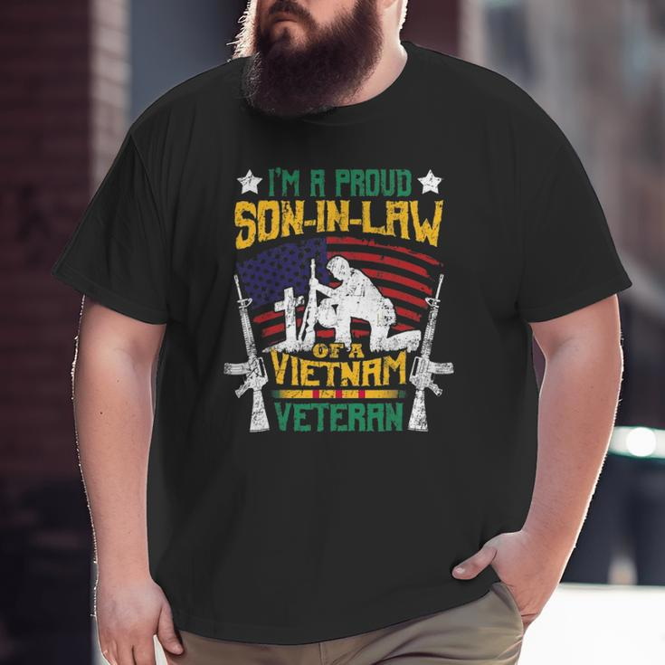 Veteran Proud Son In Law Of A Vietnam Veteran Big and Tall Men T-shirt