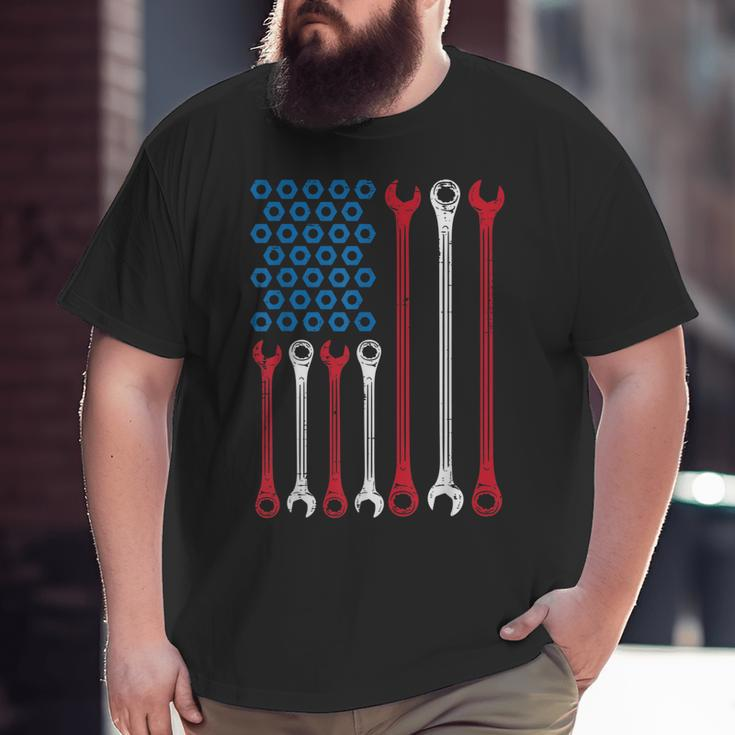 Wrench Flag Vintage Fathers Day Patriotic Mechanic Dad Men Big and Tall Men T-shirt