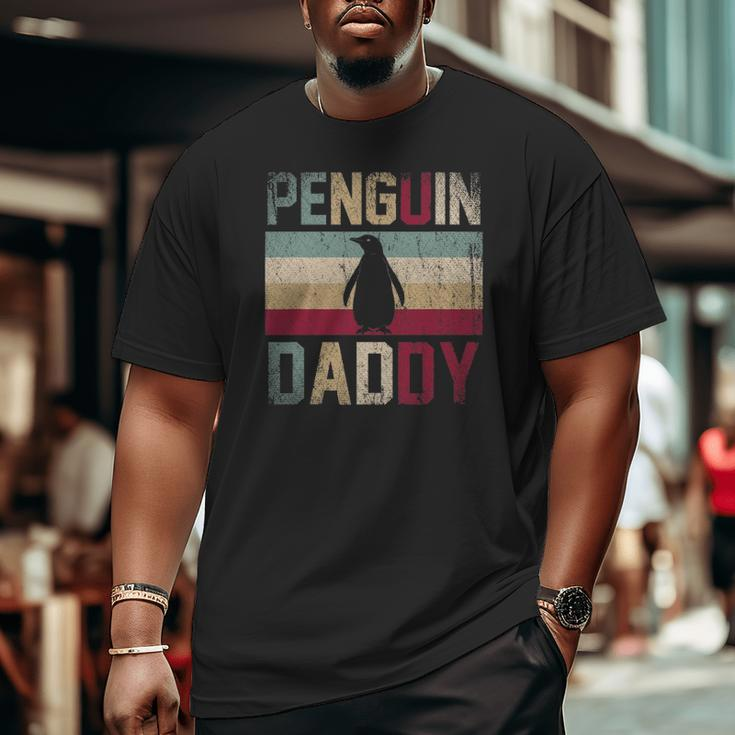 Father's Day Idea Animal Lover Dad Retro Penguin Big and Tall Men T-shirt