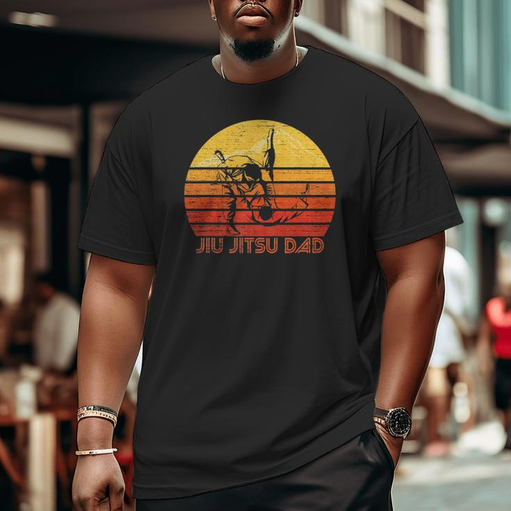 Mens Vintage Retro Proud Brazilian Jiu Jitsu Dad Silhouette Big and Tall Men T-shirt