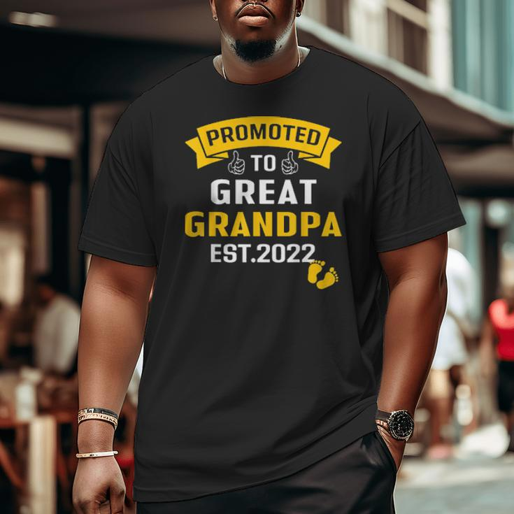 Promoted To Great Grandpa Est 2022 Pregnancy Announcement Big and Tall Men T-shirt