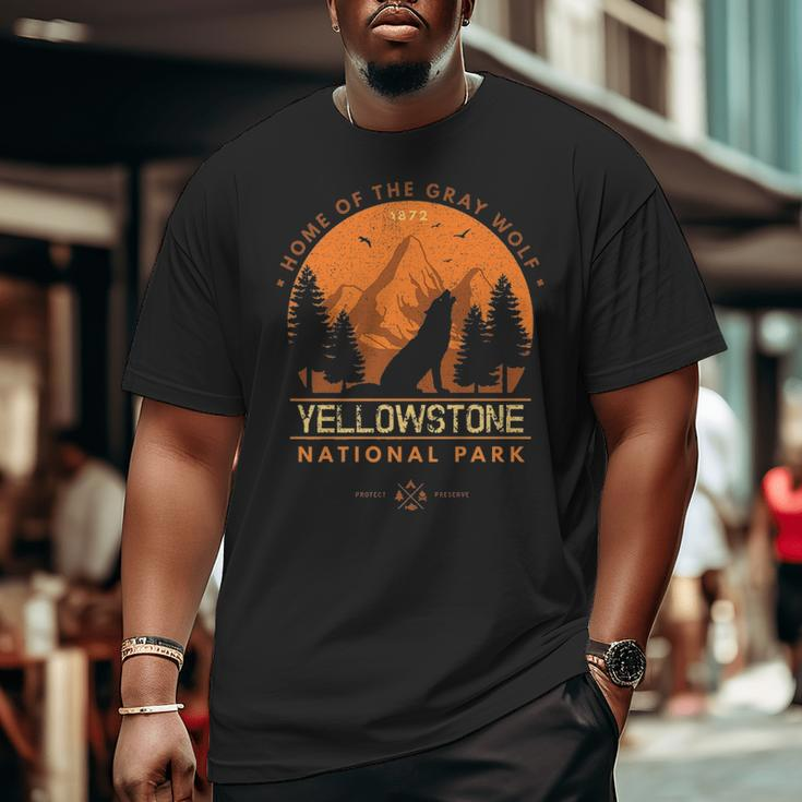 Yellowstone Home Of Gray Wolf Wildlife Big and Tall Men T-shirt