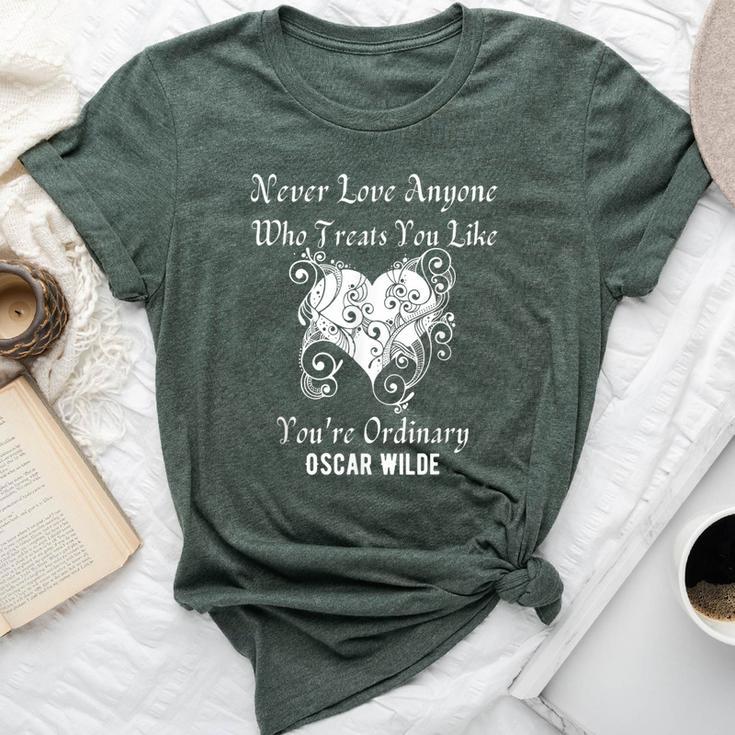 Heart Oscar Wilde Irish Poet Author Never Love Valentine Mom Bella Canvas T-shirt