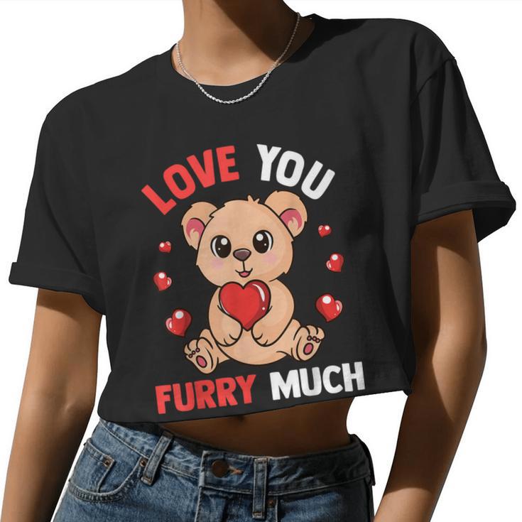 Cute Bear With Hearts For Girls Who Love Bears Valentine Day Women Cropped T-shirt