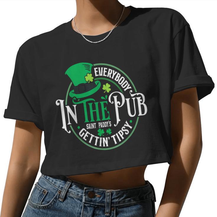 Everybody In The Pub Getting Tipsy Women's St Patrick Women Cropped T-shirt