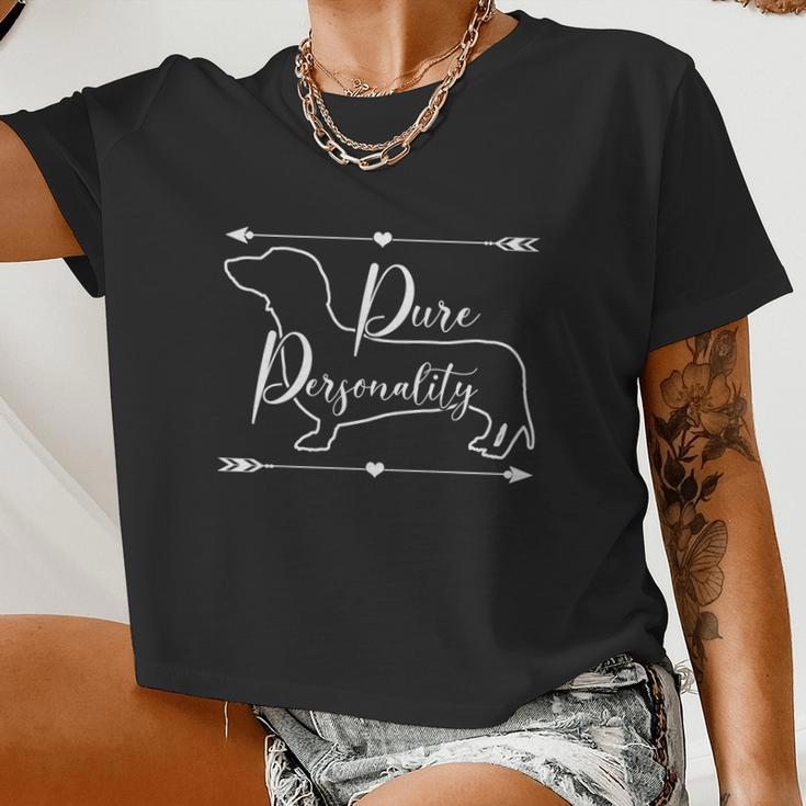 Dachshund Wiener Doxie Mom Cute Doxie Graphic Dog Lover V2 Women Cropped T-shirt