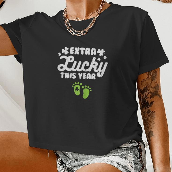 Extra Lucky St Patricks Day Pregnancy Announcement Mom Women Cropped T-shirt