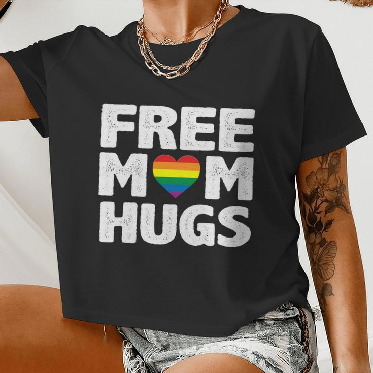 Free Mom Hugs Pride Tshirt Women Cropped T-shirt