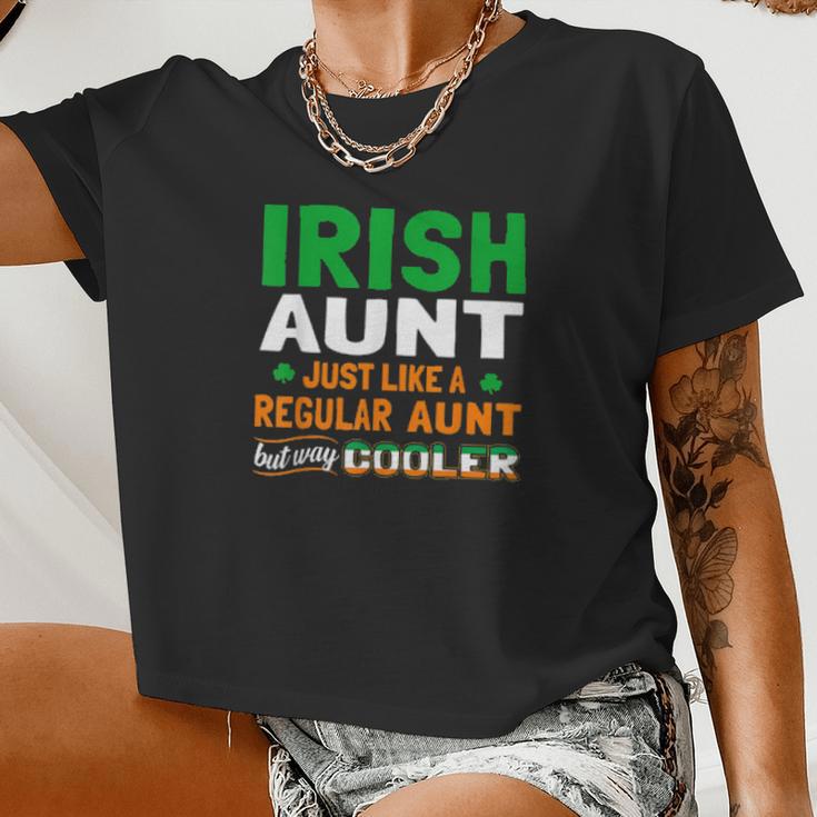 Holiday 365 St Patricks Day Irish Aunt Women Cropped T-shirt