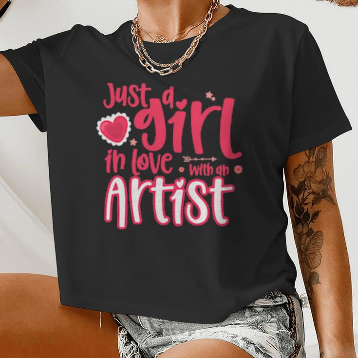 Just A Girl In Love With An Artist Women Cropped T-shirt