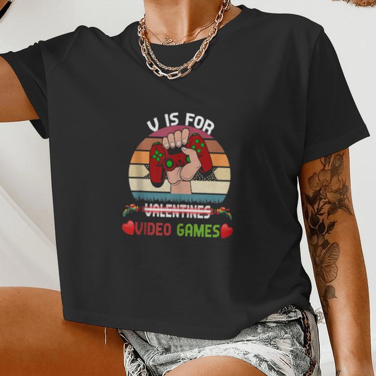 V Is For Video Games Valentines Day Gamer For Girls Women Cropped T-shirt