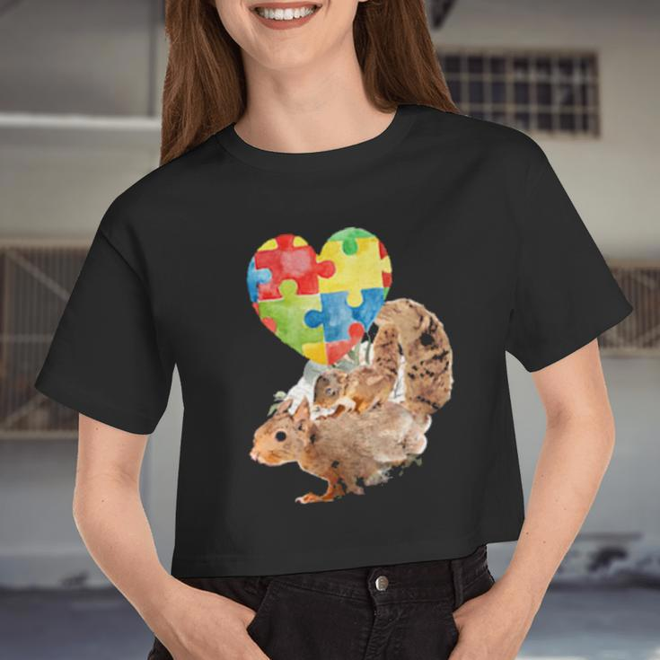 Autism Awareness Mommy Squirrel With Baby Puzzle Heart Love Women Cropped T-shirt