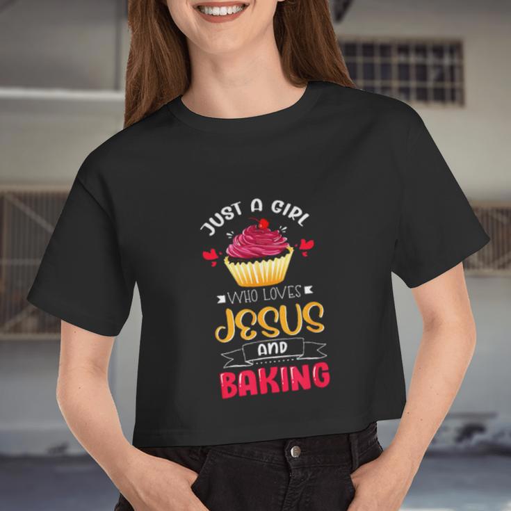 Baker Just A Girl Who Loves Jesus And Baking Women Cropped T-shirt