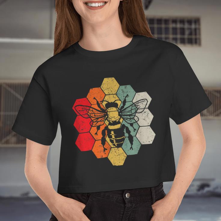 Bee Bee Bee Vintage Bee For Bees Lover Men Women Kids V7 Women Cropped T-shirt