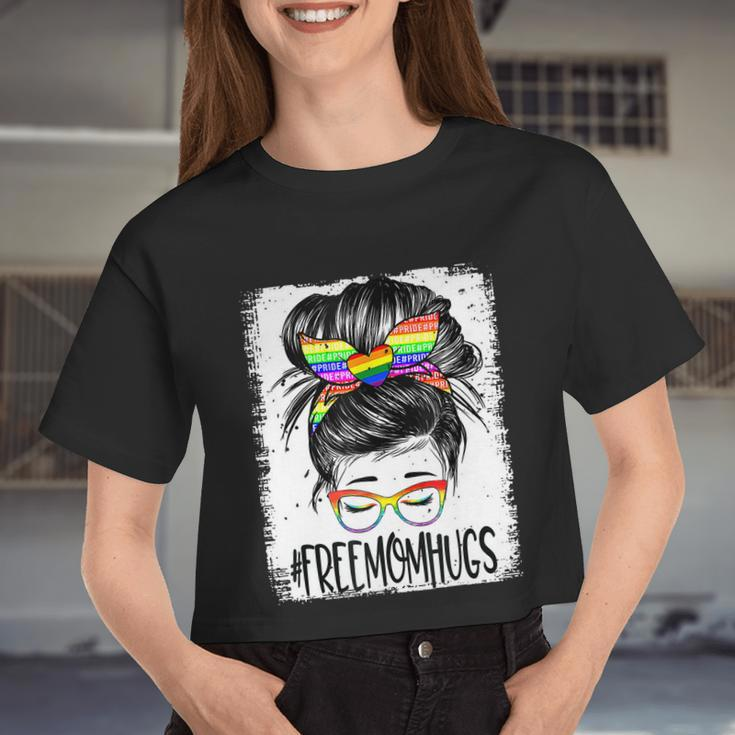 Bleached Free Mom Hugs Messy Bun Lgbt Pride Rainbow Women Cropped T-shirt