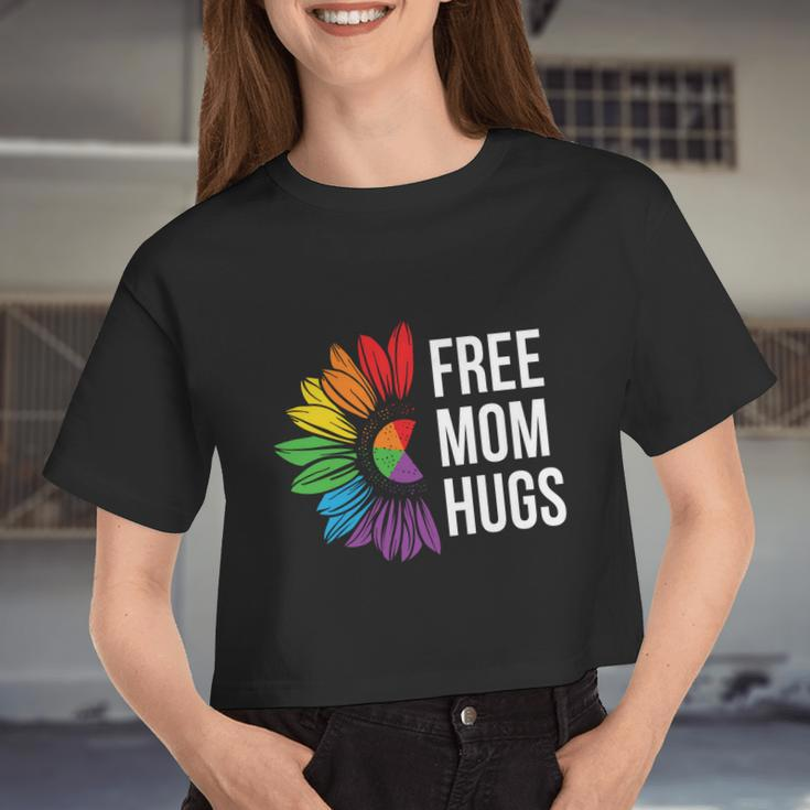 Free Mom Hugs Rainbow Lgbt Pride Month Women Cropped T-shirt