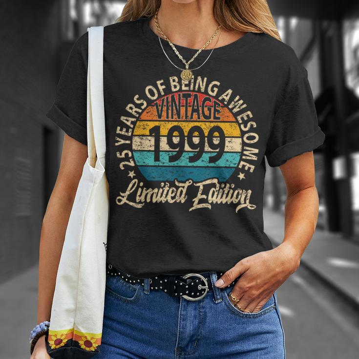 25 Years Of Being Awesome Vintage 1999 Bday 25Th Birthday T-Shirt Gifts for Her