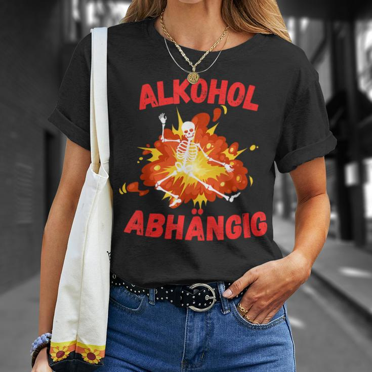 Alcohol Dependent Alcohol T-Shirt Geschenke für Sie