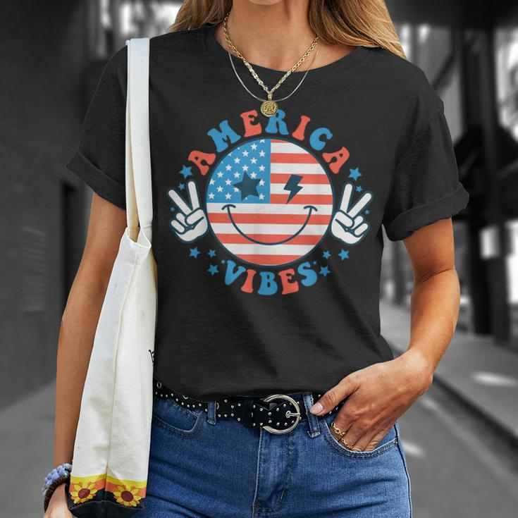 America Vibes Happy Face Smile American Flag 4Th Of July T-Shirt Gifts for Her