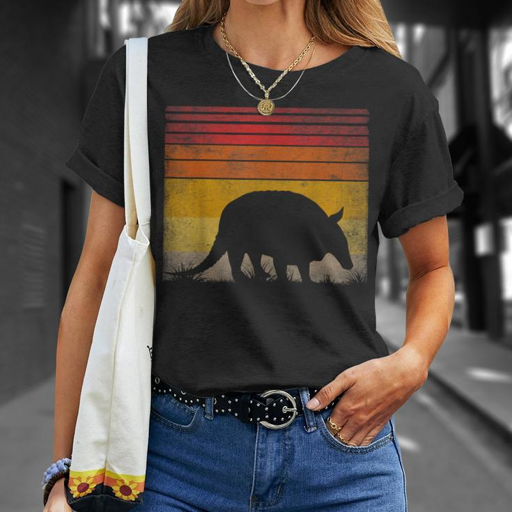 Armadillo Lover Retro Style Distressed Vintage Armadillo T-Shirt Gifts for Her