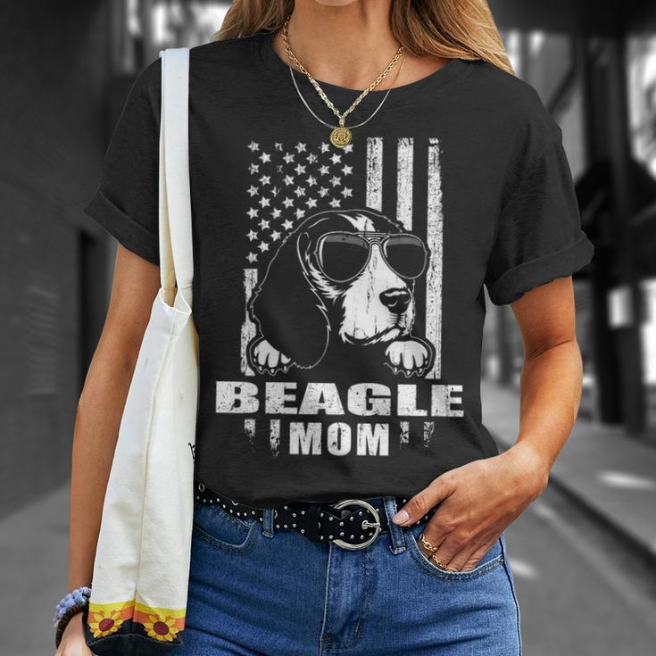 Beagle Mom Cool Vintage Retro Proud American T-Shirt Gifts for Her