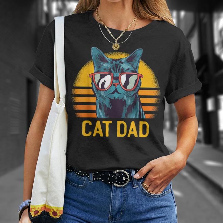 Best Cat Dad Fathers Day Kitty Daddy Papa Vintage T-Shirt Gifts for Her