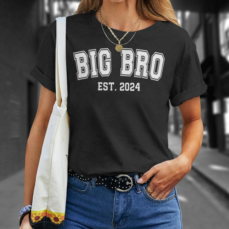 Big Bro Est 2024 Promoted To Brother Family 2024 T-Shirt Gifts for Her