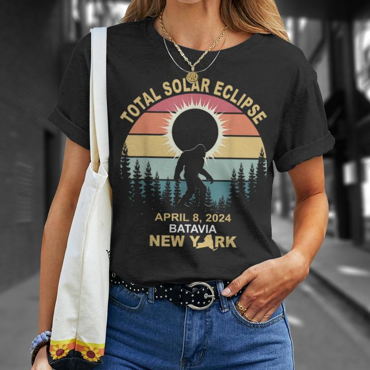 Bigfoot Batavia New York Total Solar Eclipse 2024 T-Shirt Gifts for Her