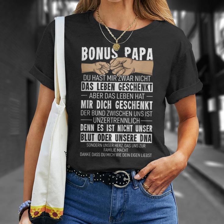 With Bonus Papa Du Hast Mir Zwar Nicht Das Leben Geschenkt Uns T-Shirt Geschenke für Sie