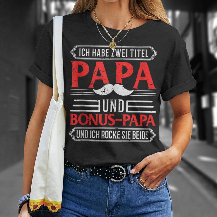 Bonus Papa Stiefvater Stiefpapa Geschenkatertag Rocke T-Shirt Geschenke für Sie