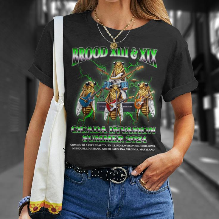 Brood Xix Xiii Cicada Invasion Summer 2024 Cicada 80S Band T-Shirt Gifts for Her