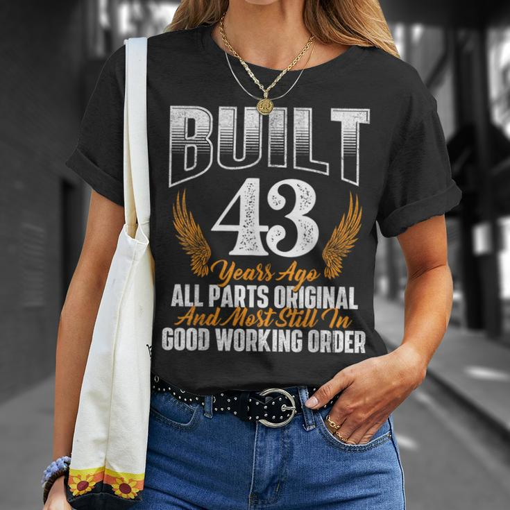 Built 43 Years Ago 43Rd Birthday 43 Years Old Bday T-Shirt Gifts for Her