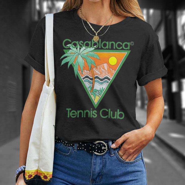 Casablanca Tennis Club T-Shirt - Tropisches Palmen & Sonnenuntergang Design Geschenke für Sie