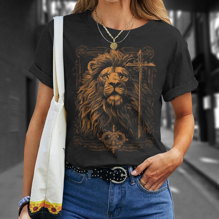 Christian Cross Lion Of Judah Religious Faith Jesus Pastor T-Shirt Gifts for Her
