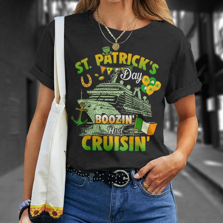 Cruisin And Boozin 2024 St Patrick Day Matching Family T-Shirt Gifts for Her