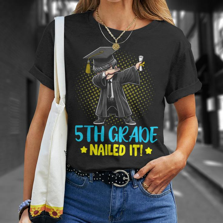 Dabbing 5Th Grade Nailed It Boys 5Th Grade Graduation T-Shirt Gifts for Her