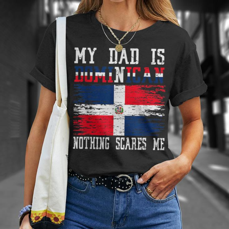 My Dad Is Dominican Nothing Scares Me Vintage Dominican Flag T-Shirt Gifts for Her