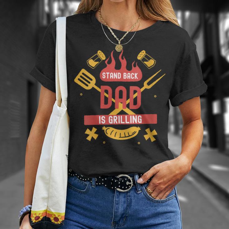 Damen Stand Back Papa Grillt Mit-Ausschnitt T-Shirt Geschenke für Sie