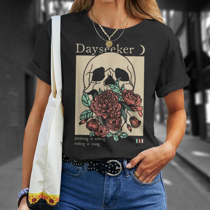 Dayseeker Skull Dearming Is Sinking Waking Is Rising T-Shirt Gifts for Her