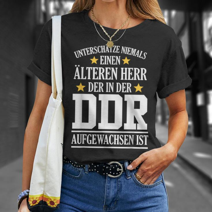 Ddr Ossi Ostdeutschland Saying Older Mr Surprise T-Shirt Geschenke für Sie