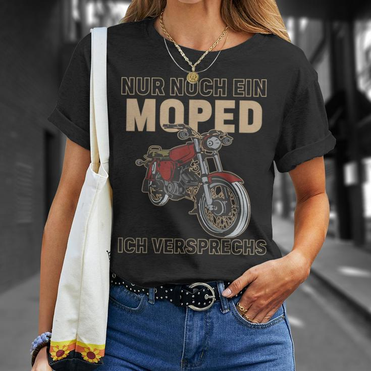 Ddr Schwalbe S50 Simson Moped Nur Noch Ein Moped T-Shirt Geschenke für Sie