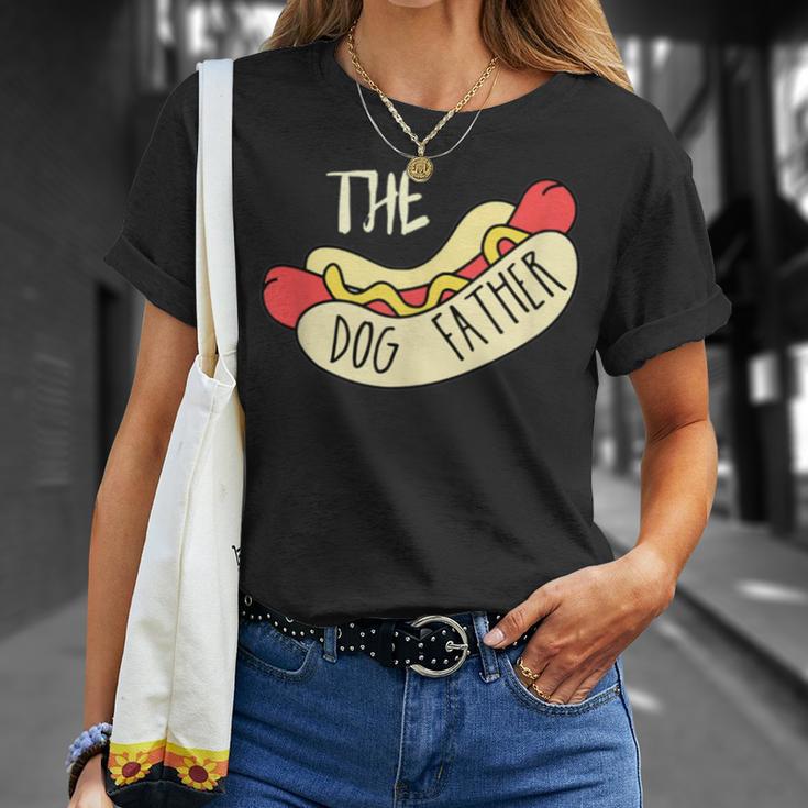 The Dog Father Bbq Hot Dog Dad Father's Day Grill Father T-Shirt Gifts for Her