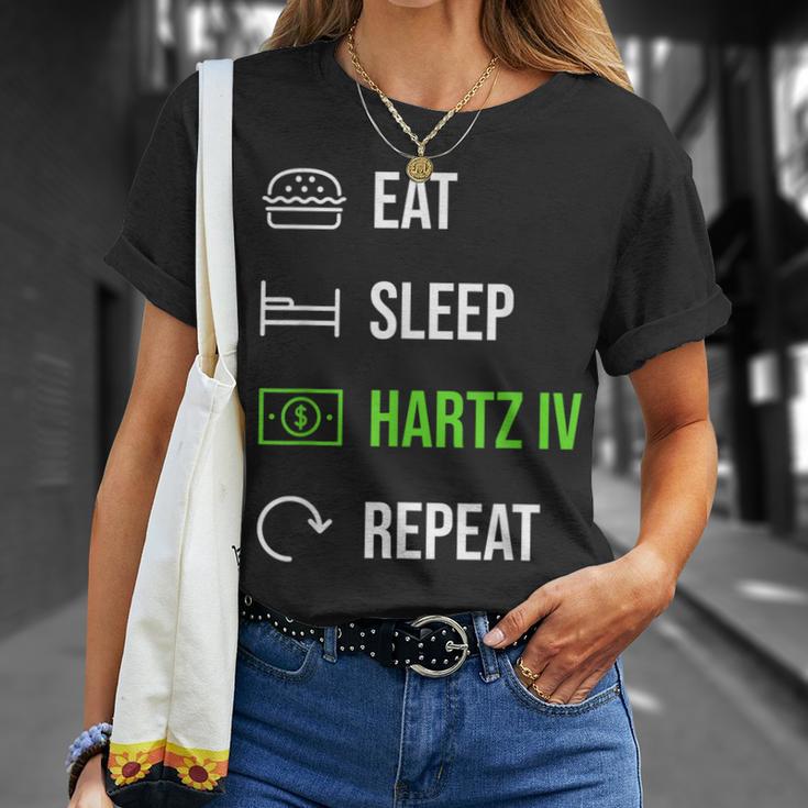 Eat Sleep Hartz 4 Repeat T-Shirt Geschenke für Sie